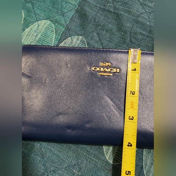 Coach blue wallet preowned see pictures - Picture 16 of 16